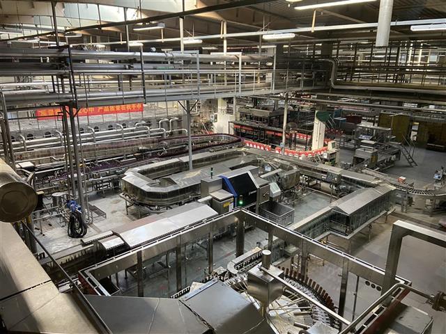 扎根漢陽(yáng)三十五載，百威武漢工廠(chǎng)以卓越品質(zhì)助力“新漢陽(yáng)造”崛起