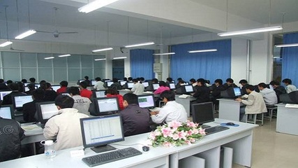 計(jì)算機(jī)信息管理實(shí)驗(yàn)室簡(jiǎn)介